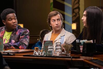 The Binge (2020). Película Comedia. Crítica, Reseña