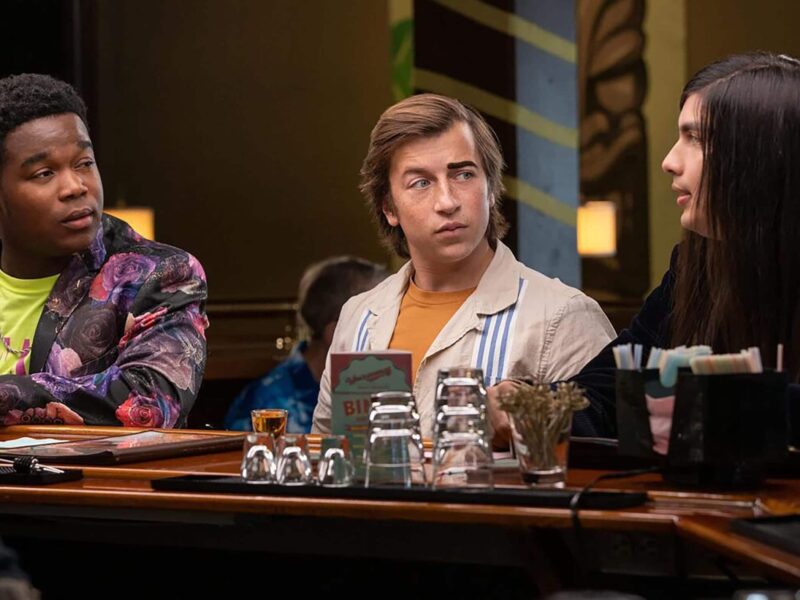 The Binge (2020). Película Comedia. Crítica, Reseña