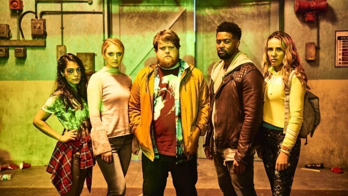 Ravers (2018). Trailer. Película Terror Comedia