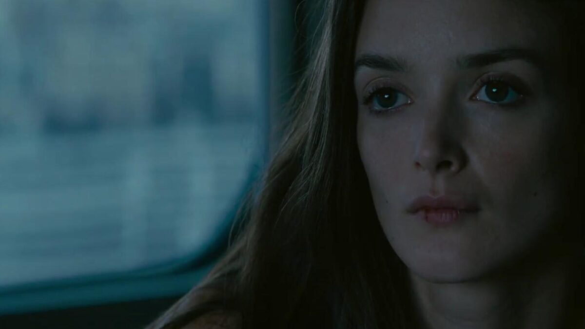 Iris (2016). Película Suspense. Crítica, Reseña