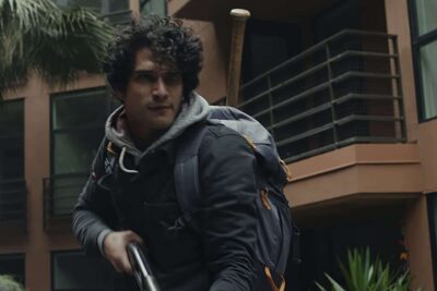 Alone (2020). Trailer Película. Estreno Octubre