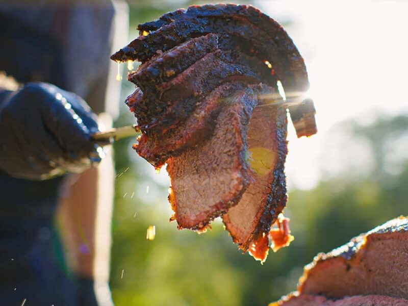 Trailer de American Barbecue Showdown (2020). Cocina muy Americana