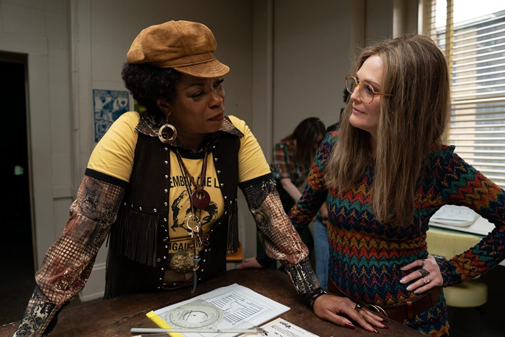 Trailer de The Glorias (2020), con Julianne Moore. Estreno Septiembre