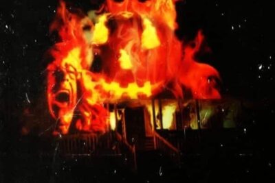 Trailer Teaser Halloween Kills (2021). Slasher Movie. Starring Jamie Lee Curtis