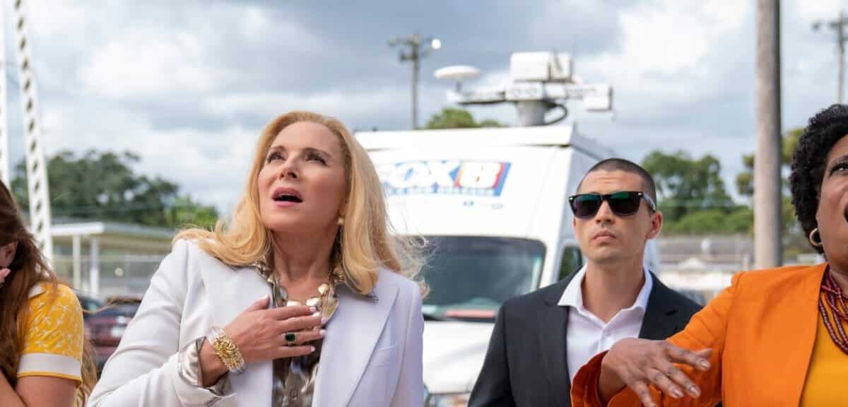Asquerosamente Ricos (2020). Serie Comedia. Impresiones