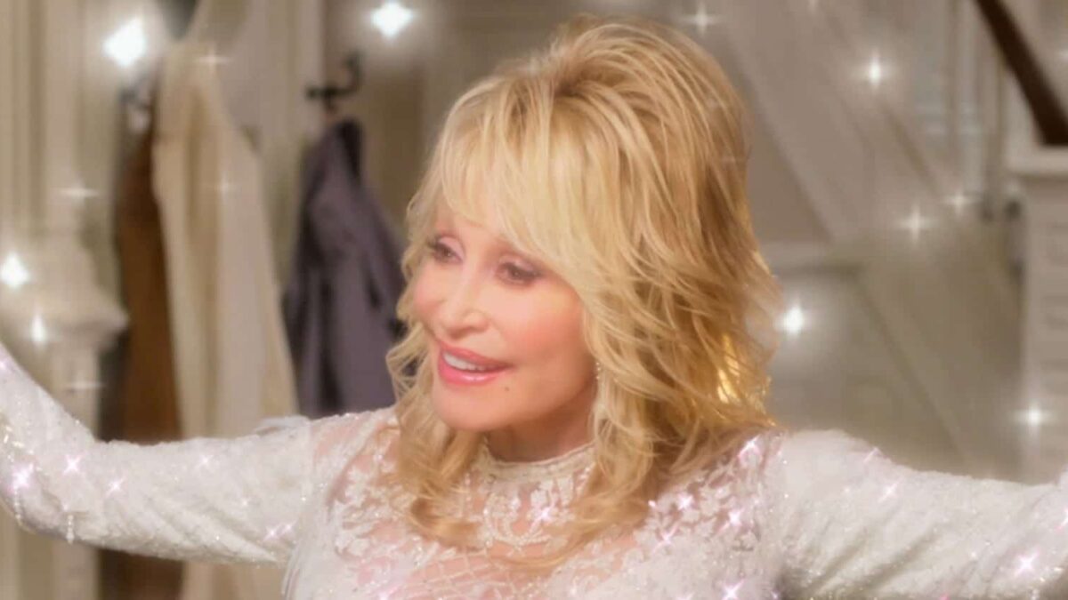 Dolly Parton: Navidad en la Plaza (2020). Estreno Netflix. Trailer