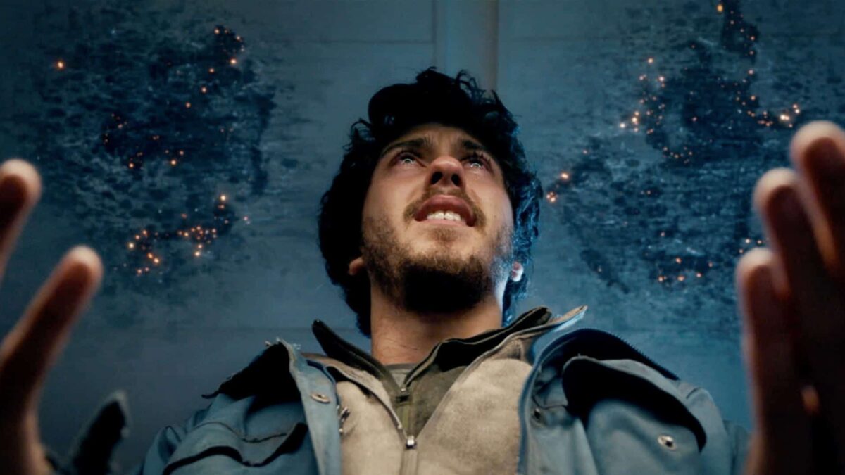 Crítica a Mortal (2020). Película Fantasía. Acción. Crítica, Reseña