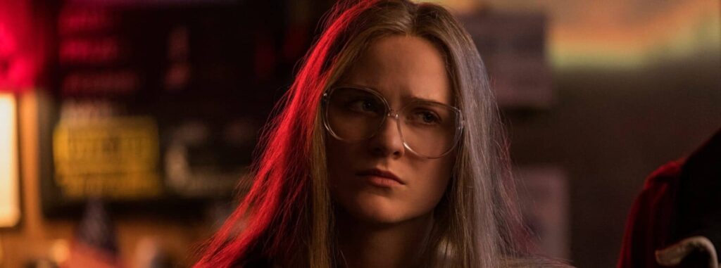 Crítica de Kajillionaire (2020). Película Comedia