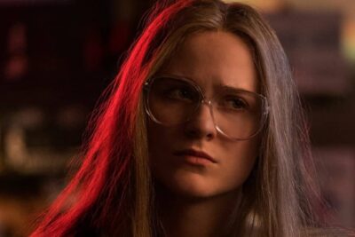 Crítica de Kajillionaire (2020). Película Comedia