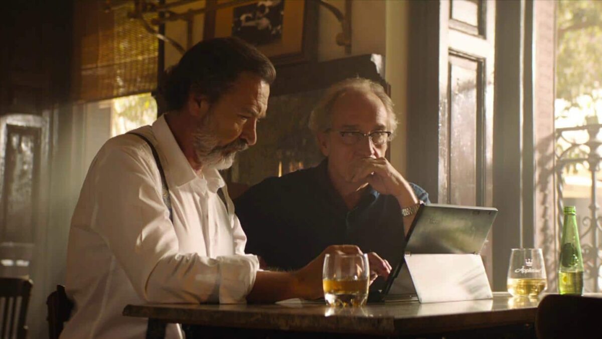 La Maldición del Guapo (2020). Película. Comedia. Crítica