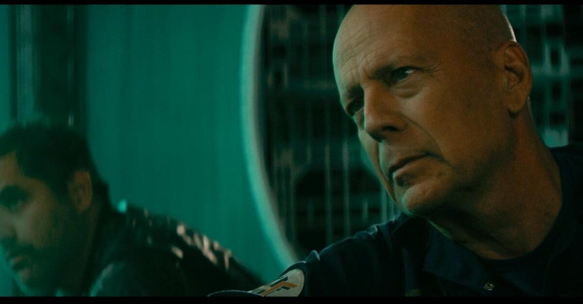 La Nueva de Bruce Willis: Breach (2020). Estreno Diciembre. Trailer