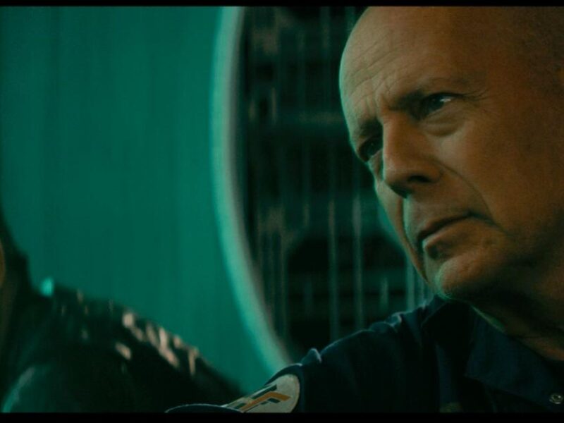 La Nueva de Bruce Willis: Breach (2020). Estreno Diciembre. Trailer