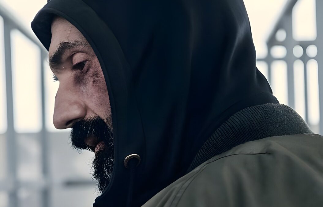 La Bestia (La Belva). Película 2020 Netflix. Crítica