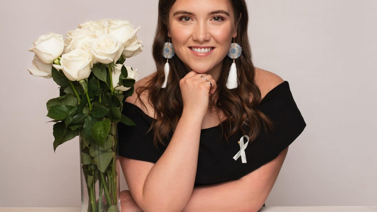 Commémoration du 6 décembre 1989 – Brielle Chanae Thorsen, lauréate de la bourse de 30 000 $ de l&rsquo;Ordre de la rose blanche offerte par Polytechnique Montréal