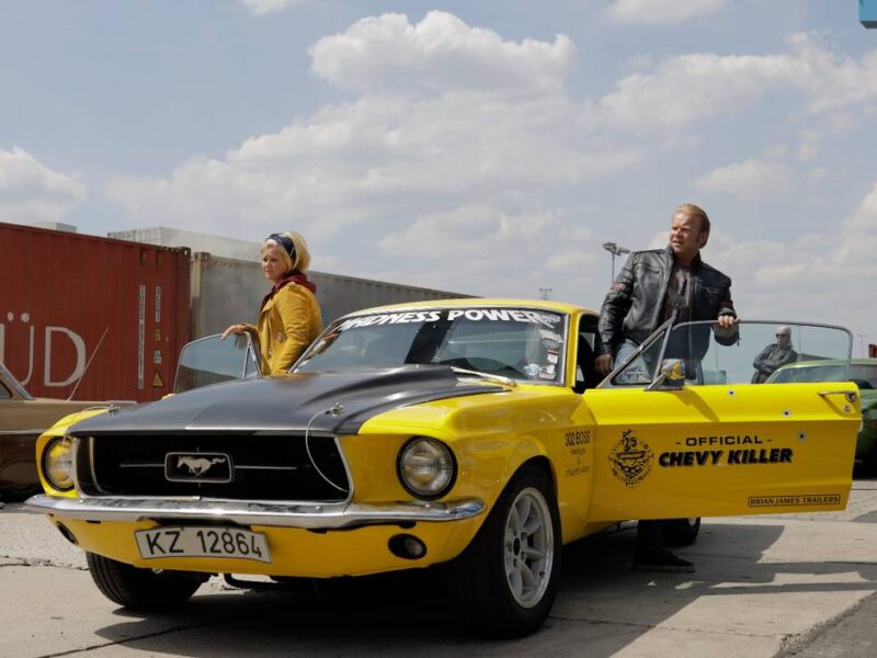 Borning: Asfalto en Llamas (2020). Película Netflix. Crítica