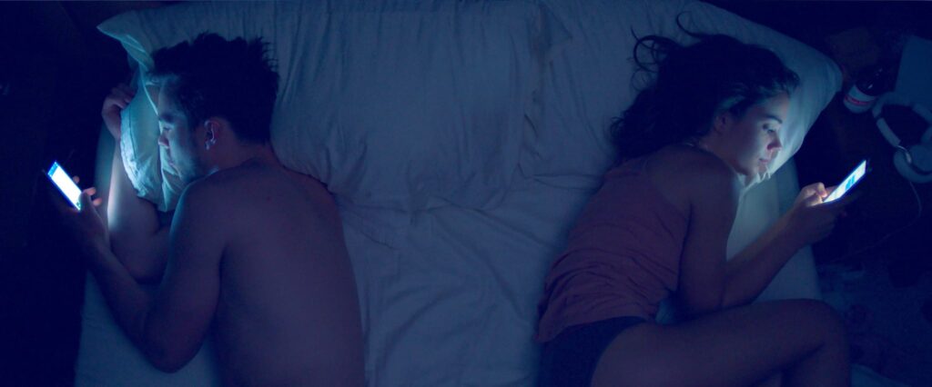 Newness (2017). Película sobre Relaciones Abiertas. Crítica