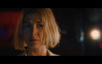 I Care a Lot (2021). Thriller Cómico en Netflix. Crítica