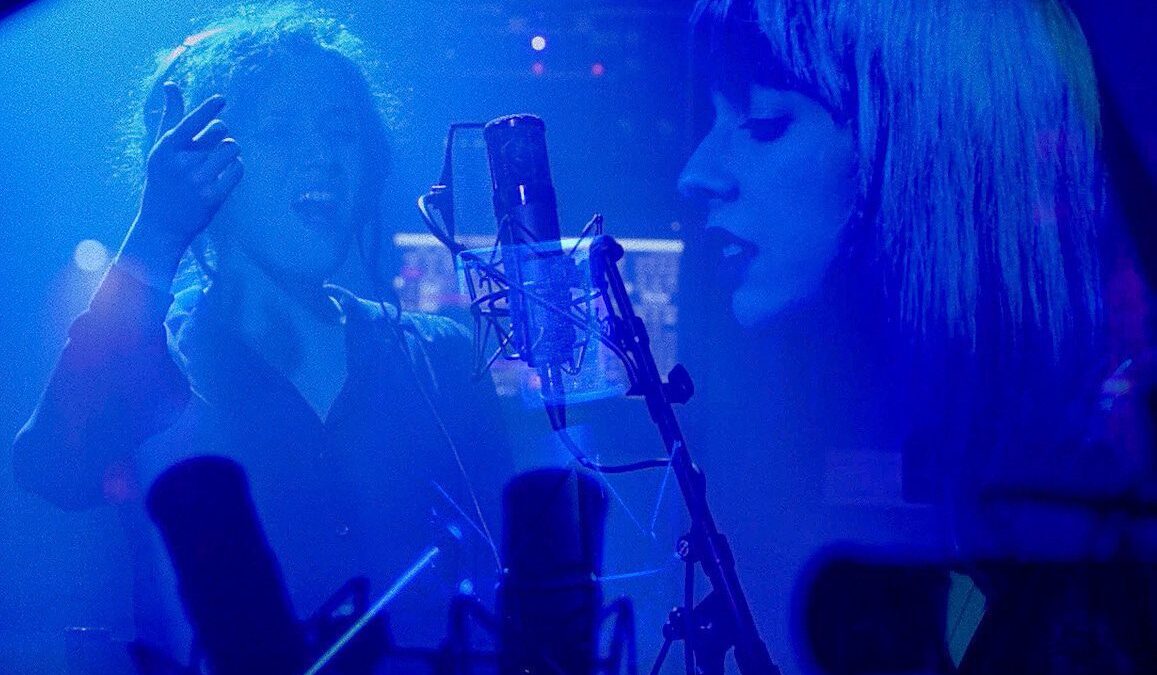 Sofía Comas y Sheila Blanco – ‘Silencio en el nido’