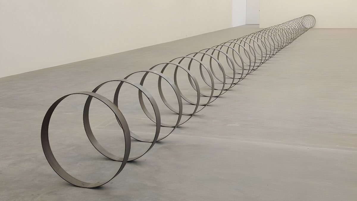 Hiding in Plain Sight. Pace Gallery. New York