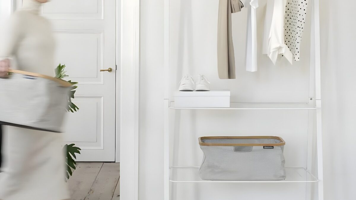 Espacios de casa con la ropa fuera del armario: Brabantia