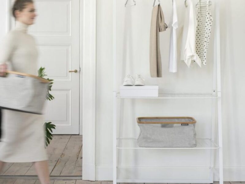 Espacios de casa con la ropa fuera del armario: Brabantia