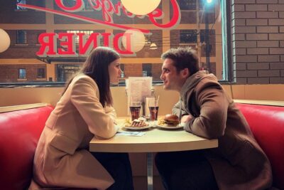 Die in a Gunfight (2021). Alexandra Daddario y Diego Boneta. Trailer de la Película