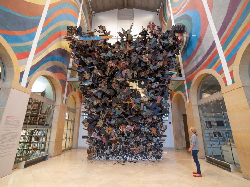 Leonardo Drew at the Wadsworth Atheneum Museum of Art. Galerie Lelong & Co