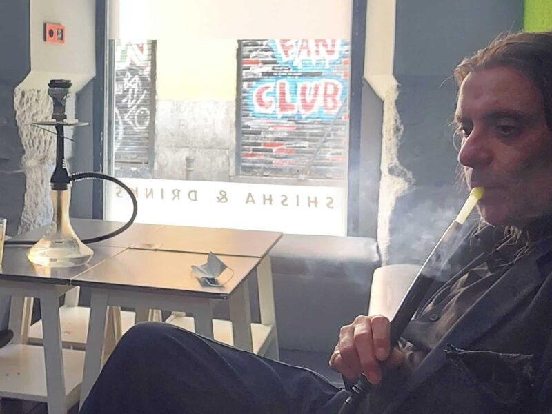 Un Lugar para Fumar en Shisha en Madrid: Black Gold Shisha & Drinks