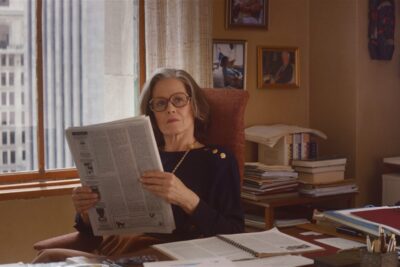 Sueños de una Escritora en Nueva York (2020). Con Sigourney Weaver. Crítica de la Película