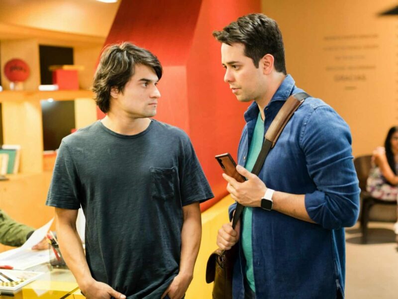 Fondeados (2021), de Marcos Bucay. Estrenos Netflix. Crítica