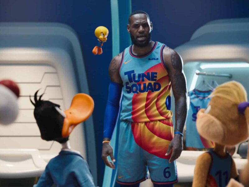 Space Jam: Nuevas leyendas (2021). Crítica de la Película ccon LeBron James