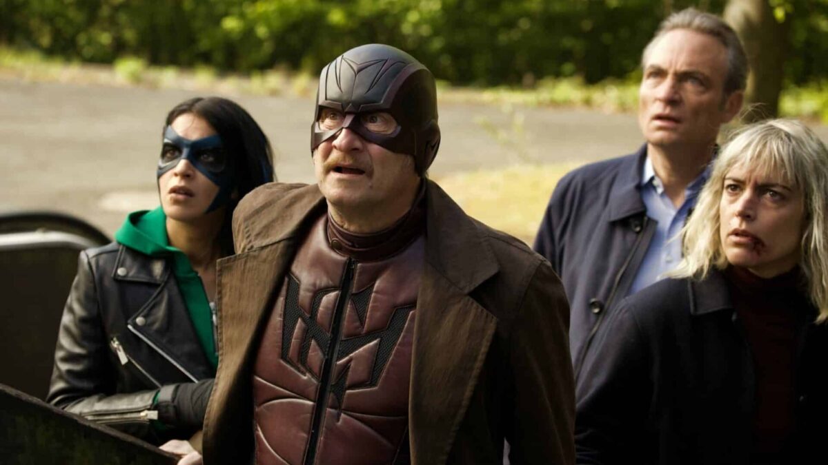 Cómo me Convertí en Superhéroe (2020). Película en Netflix. Crítica