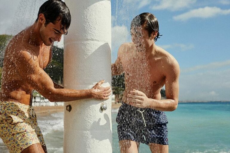 Sostenibilidad: La tendencia de baño para hombre que triunfa este verano