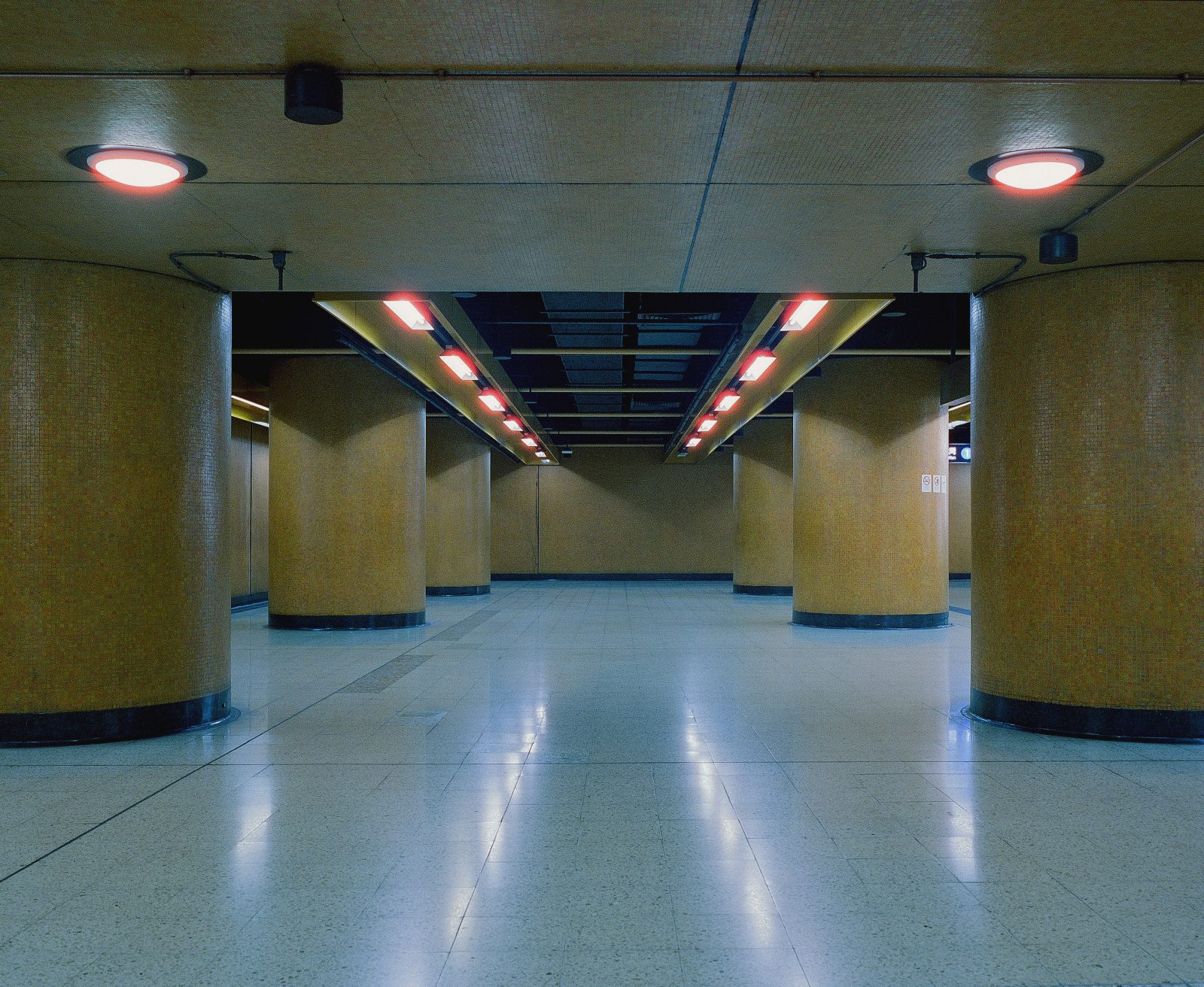 Christopher Button, The Labyrinth #10, Hong Kong 2021. Courtesy of Blue Lotus Gallery