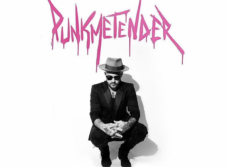 Punk Me Tender: “Together, we rise, we love, we share the moon”. Samuel Lynne Galleries. Dallas