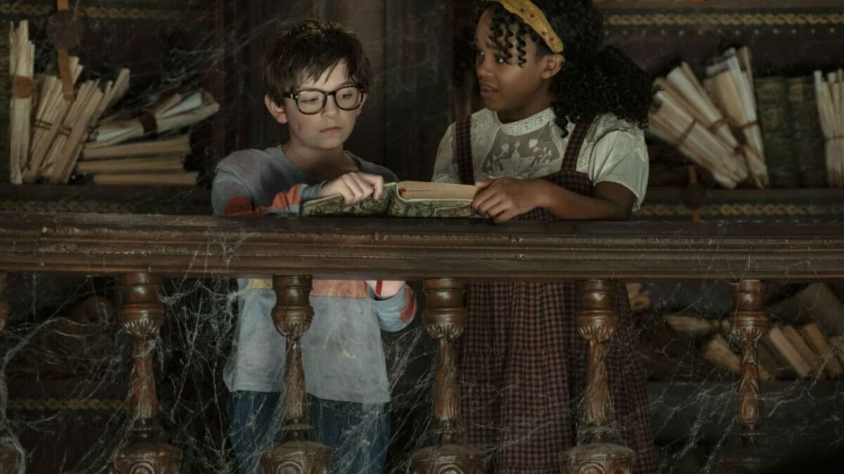 Cuentos al Caer la Noche (2021). Terror Infantil en Netflix