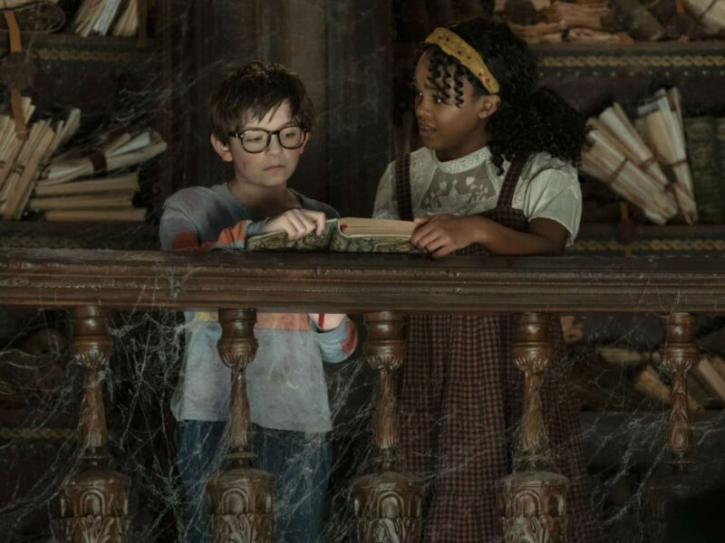 Cuentos al Caer la Noche (2021). Terror Infantil en Netflix