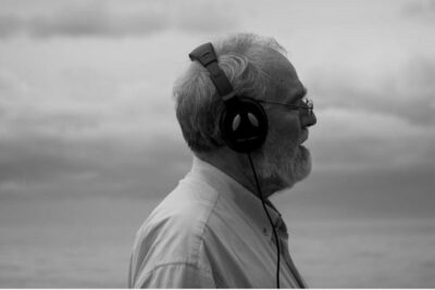 Gonzalo García-Pelayo recibe el premio a su trayectoria profesional y ‘underground’ en el Festival Moments