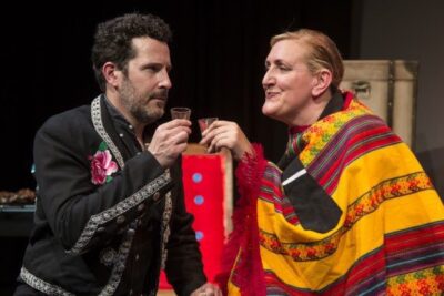 Crónico, una comedia dirigida por José Maya