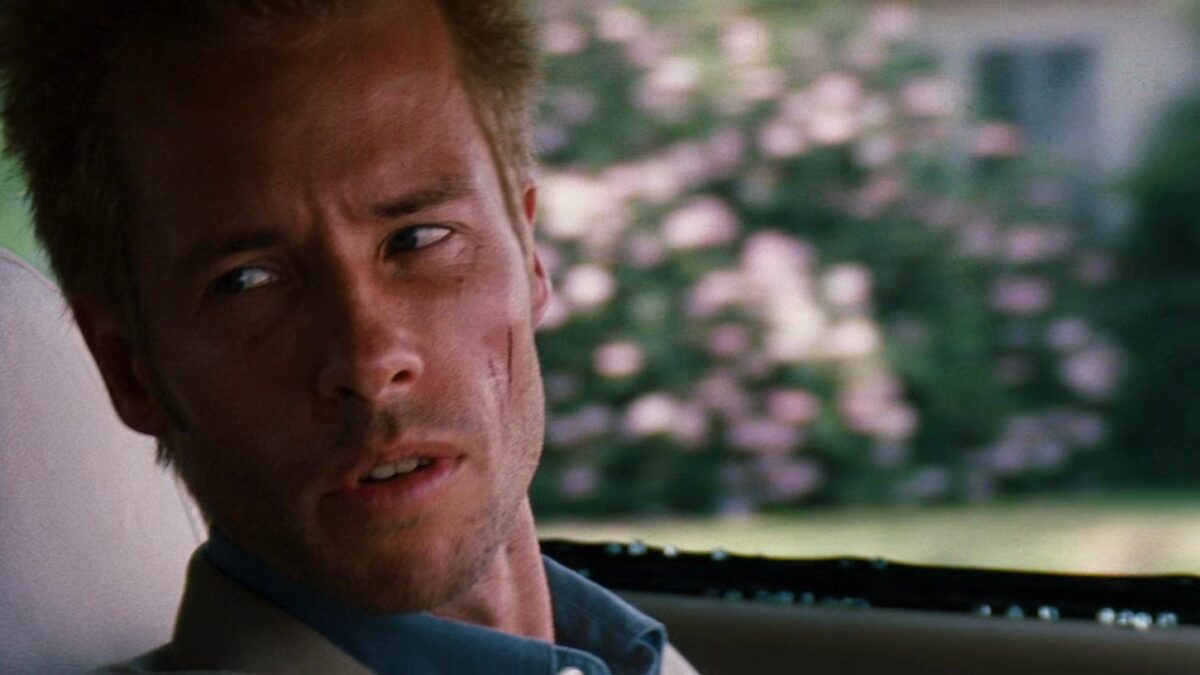 Memento Revisado: Un Análisis Formal del Enigma Cronológico de Christopher Nolan