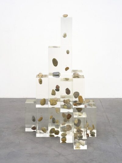 Alicja Kwade, Silent Matter, 2019 © Alicja Kwade, courtesy of KÖNIG GALERIE