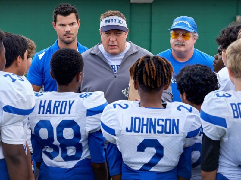 Jugar en Casa (2022). Crítica de la Película de Netflix