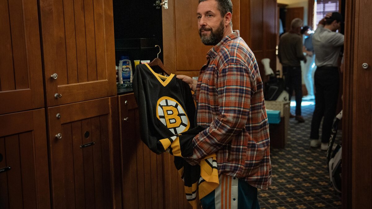 Adam Sandler, komikern som driver en parallell filmindustri och fortfarande dyker upp i författarfilmen när någon ringer