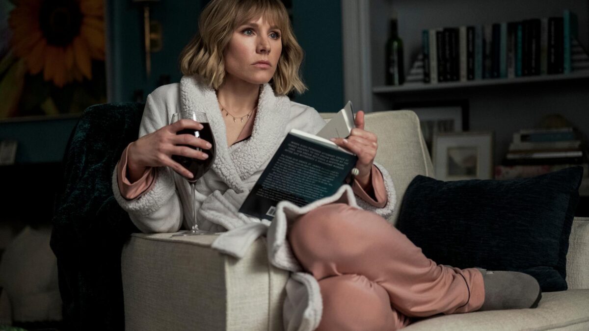 The Woman in the House Across the Street from the Girl in the Window (2022). Netflix Miniseries