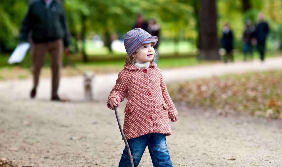 Tendencias de moda en chaquetas de niña para vestir en invierno