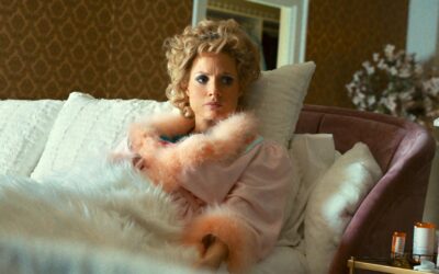 The Eyes of Tammy Faye (2021). Movie Reviews