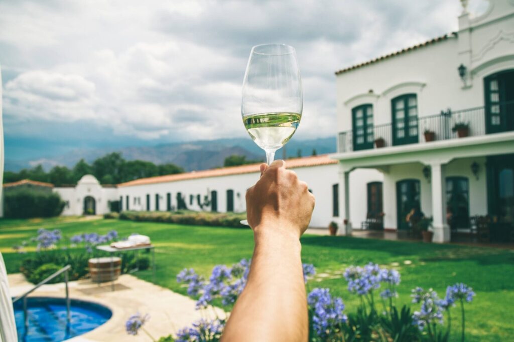 Vinos de altura en Argentina. Un distinguido tour gourmet por el norte del país