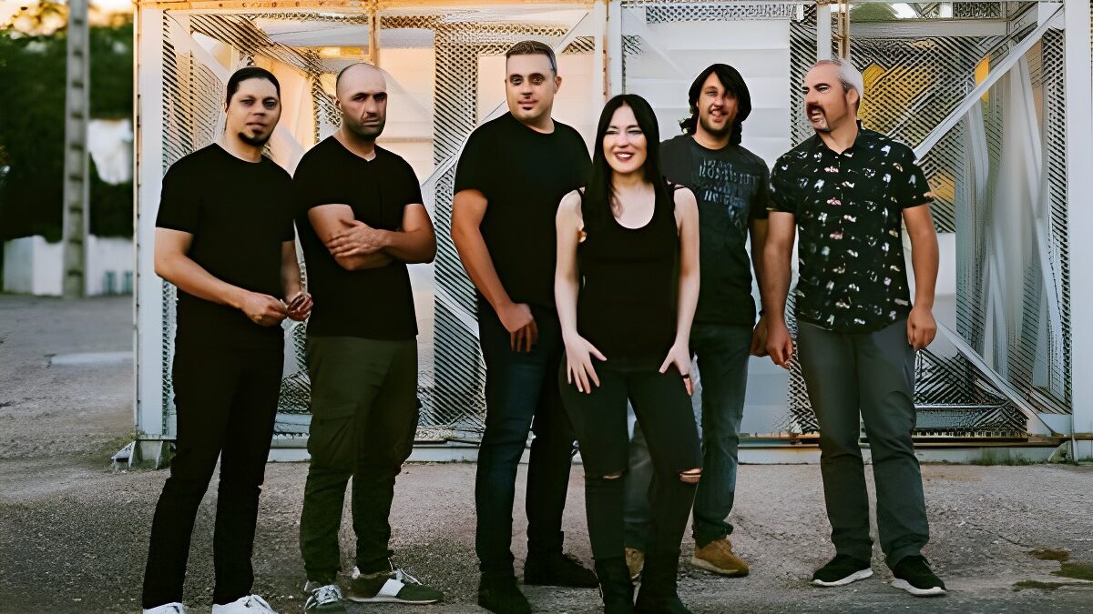 Monalisa: Nuevo Single: Tormenta de Fuego