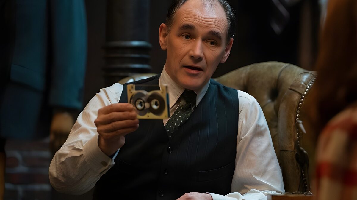 The Outfit (2022). Movie Reviews