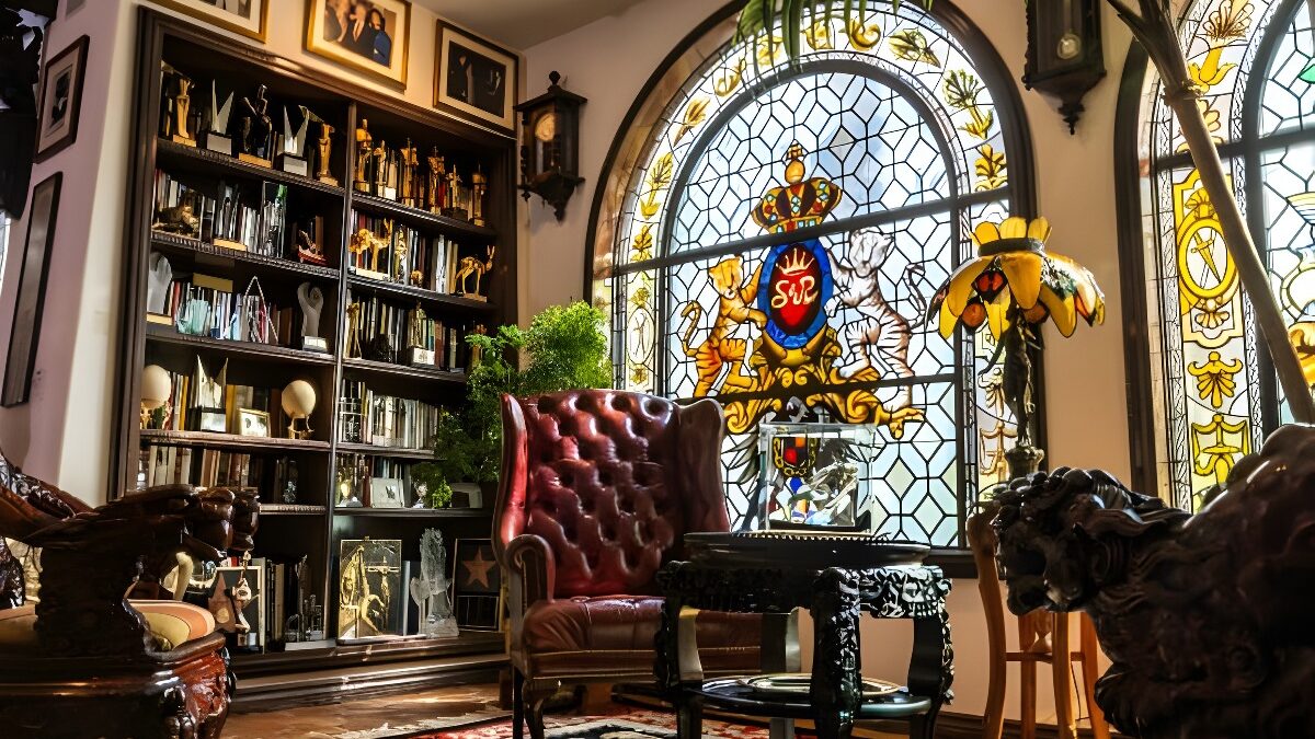 The estate of legendary entertainers Siegfried & Roy comes to auction at Bonhams